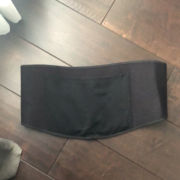 *Host Pick* Belly Bandit Original Postpartum Wrap - medium - Picture 8 of 11